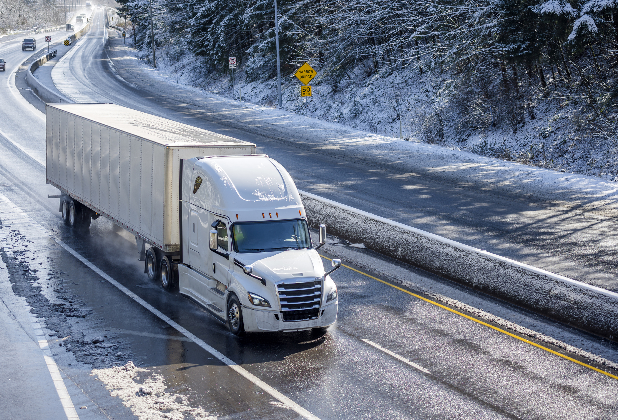 How Freight ﻿Brokers Get Shippers Prepared for the Holiday Season